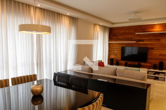 Sala de apartamento para alugar com 3 quartos, 115m² em Vila Yara, Osasco