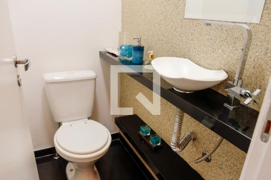 Lavabo de apartamento para alugar com 3 quartos, 115m² em Vila Yara, Osasco