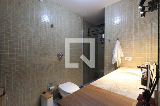 Banheiro de apartamento para alugar com 2 quartos, 60m² em Vila Mariana, São Paulo