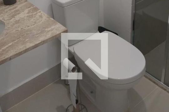 Banheiro de apartamento à venda com 2 quartos, 97m² em Ipiranga, São Paulo