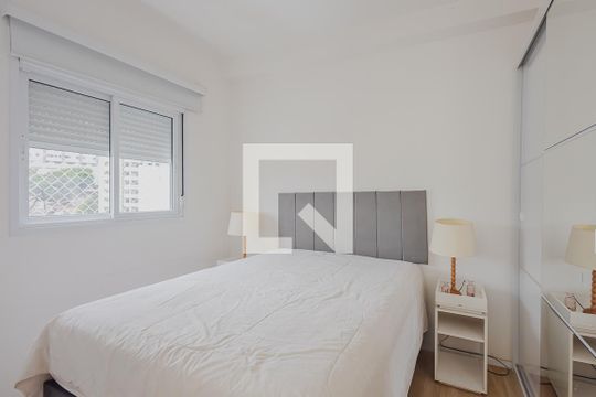 Quarto de kitnet/studio para alugar com 1 quarto, 30m² em Alto de Pinheiros, São Paulo