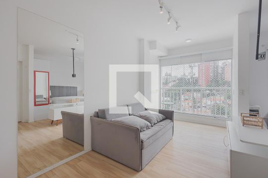 Sala de kitnet/studio à venda com 1 quarto, 30m² em Alto de Pinheiros, São Paulo