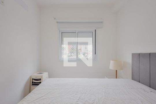 Quarto de kitnet/studio para alugar com 1 quarto, 30m² em Alto de Pinheiros, São Paulo
