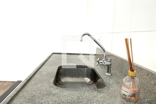 Cozinha de apartamento à venda com 1 quarto, 38m² em Barra Funda, São Paulo