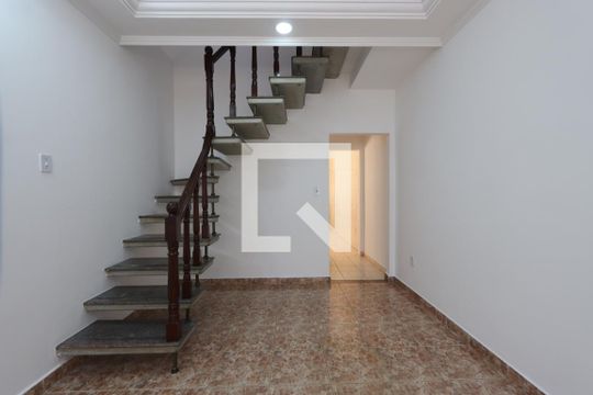 Sala de casa à venda com 3 quartos, 205m² em Jardim Cotiana, São Paulo