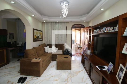 Sala de casa à venda com 2 quartos, 171m² em Penha Circular, Rio de Janeiro