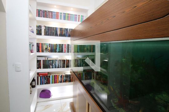 Antessala de casa à venda com 2 quartos, 171m² em Penha Circular, Rio de Janeiro