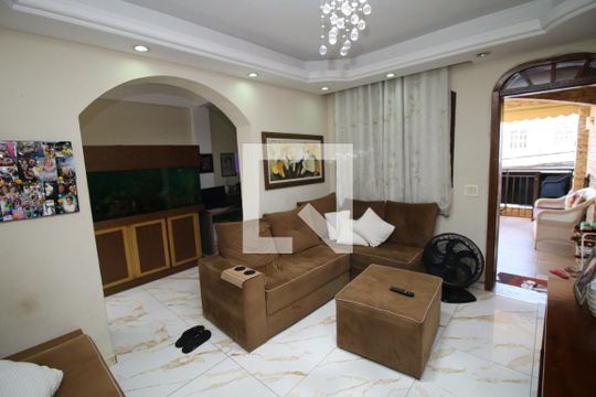 Sala de casa à venda com 2 quartos, 171m² em Penha Circular, Rio de Janeiro