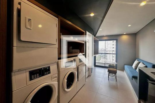 Área comum - Lavanderia de kitnet/studio para alugar com 1 quarto, 26m² em Santo Amaro, São Paulo