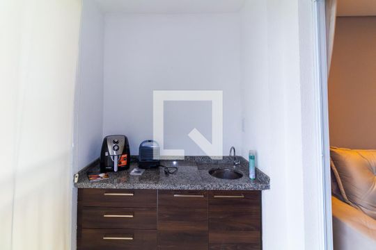Sacada de apartamento à venda com 2 quartos, 58m² em Vila Ema, São Paulo