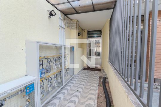 Hall de entrada de apartamento à venda com 1 quarto, 50m² em Bela Vista, São Paulo