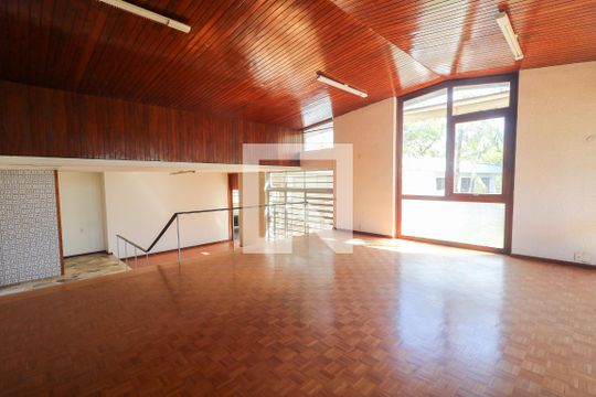 Sala 1 de casa à venda com 4 quartos, 500m² em Menino Deus, Porto Alegre