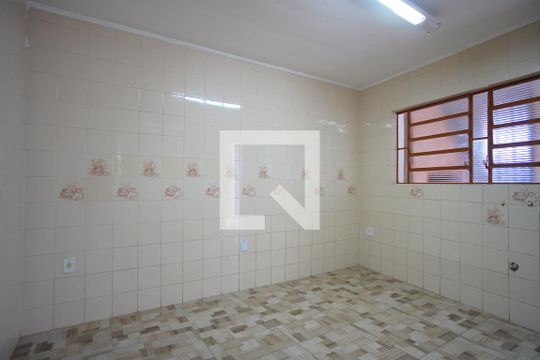 Cozinha de casa à venda com 5 quartos, 188m² em Sarandi, Porto Alegre