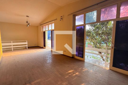 Sala de casa à venda com 3 quartos, 252m² em Jardim do Trevo, Campinas