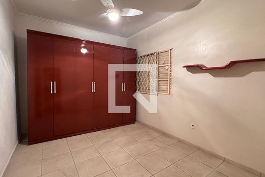 Quarto 1 de casa à venda com 3 quartos, 252m² em Jardim do Trevo, Campinas
