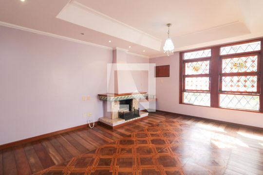 Sala de casa à venda com 4 quartos, 650m² em Santa Tereza, Porto Alegre