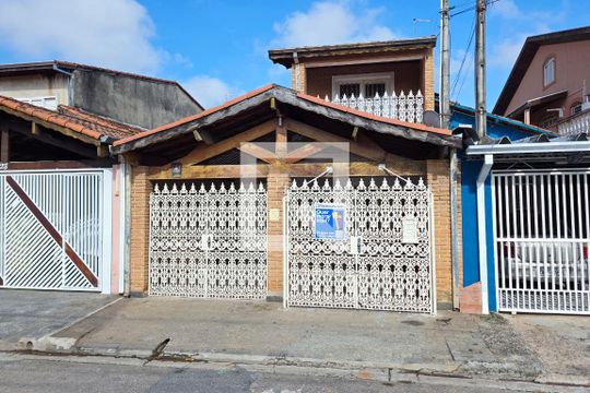Fachada de casa para alugar com 5 quartos, 284m² em Jardim Ismenia, São José dos Campos