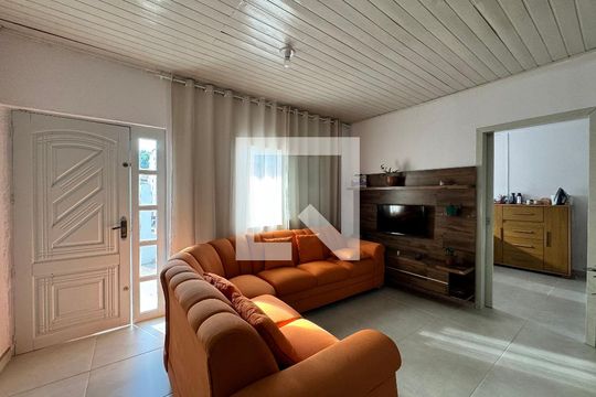 Sala de casa à venda com 2 quartos, 102m² em Santos Dumont, São Leopoldo
