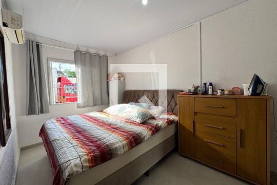 Quarto 1 de casa à venda com 2 quartos, 102m² em Santos Dumont, São Leopoldo