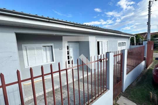 Plaquinha fachada de casa à venda com 2 quartos, 102m² em Santos Dumont, São Leopoldo