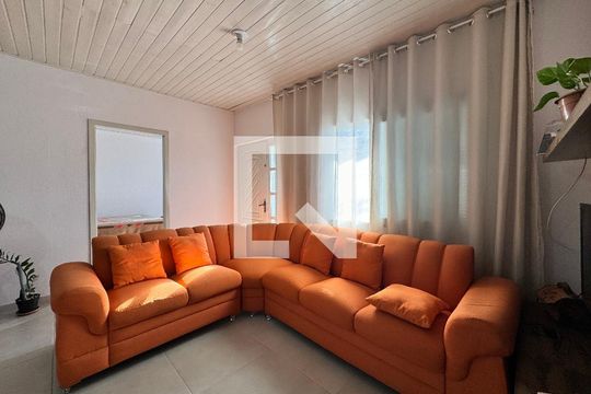 Sala de casa à venda com 2 quartos, 102m² em Santos Dumont, São Leopoldo