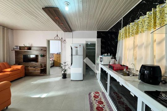 Cozinha de casa à venda com 2 quartos, 102m² em Santos Dumont, São Leopoldo