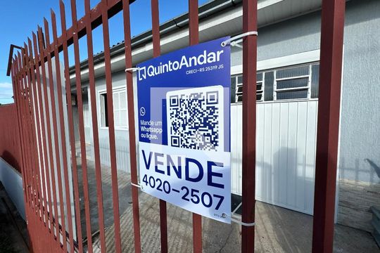 Plaquinha fachada de casa à venda com 2 quartos, 102m² em Santos Dumont, São Leopoldo