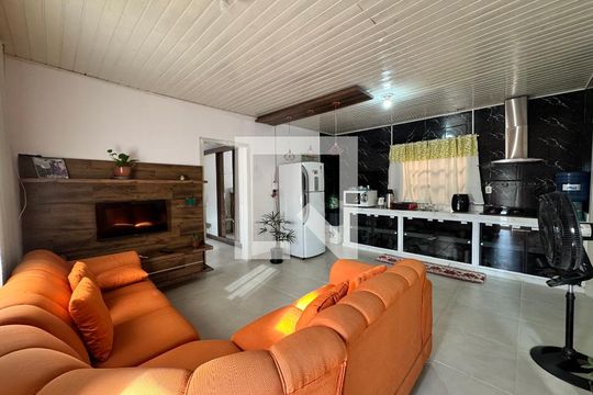 Sala de casa à venda com 2 quartos, 102m² em Santos Dumont, São Leopoldo