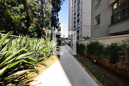 Jardim de apartamento para alugar com 2 quartos, 70m² em Jardim Parque Morumbi, São Paulo