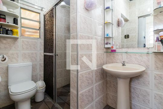 Banheiro de casa à venda com 1 quarto, 120m² em Penha de França, São Paulo