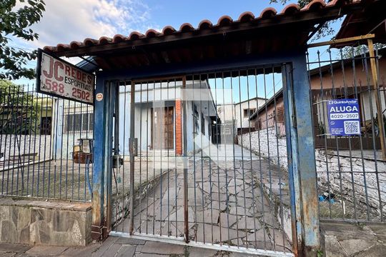 Fachada + Placa de casa à venda com 4 quartos, 110m² em Jardim America, São Leopoldo
