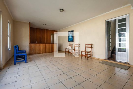 Sala de casa para alugar com 3 quartos, 400m² em Alto de Pinheiros, São Paulo