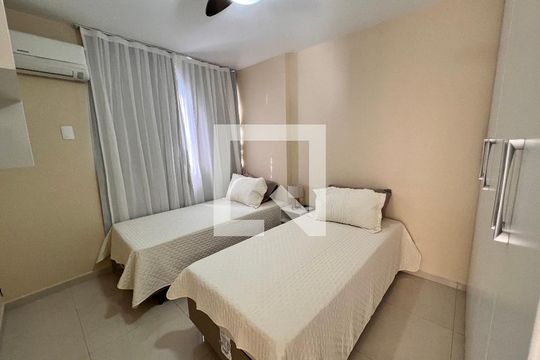 Quarto 1 de apartamento à venda com 2 quartos, 77m² em Barra da Tijuca, Rio de Janeiro