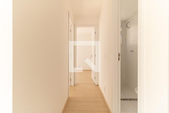 Corredor do Quarto  de apartamento à venda com 2 quartos, 43m² em Parque Bristol, São Paulo