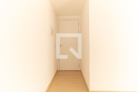 Corredor do Quarto de apartamento à venda com 2 quartos, 43m² em Parque Bristol, São Paulo
