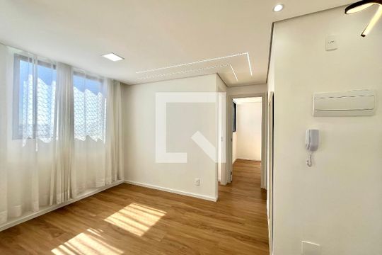 Apartamento à venda com 2 quartos, 37m² em Vila Mira, São Paulo