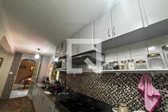 Cozinha de casa à venda com 8 quartos, 350m² em São Geraldo, Belo Horizonte