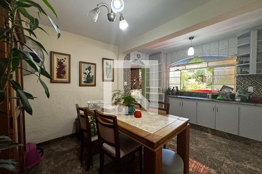 Sala de Jantar de casa à venda com 8 quartos, 350m² em São Geraldo, Belo Horizonte
