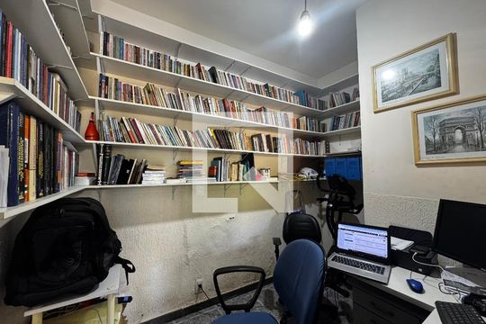 Quarto 8 de casa à venda com 8 quartos, 350m² em São Geraldo, Belo Horizonte