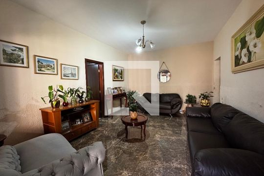 Casa à venda com 8 quartos, 350m² em São Geraldo, Belo Horizonte