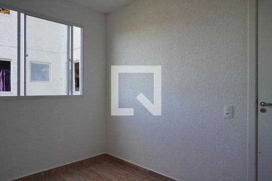 Quarto 2 de apartamento à venda com 2 quartos, 40m² em Santa Rosa de Lima, Porto Alegre