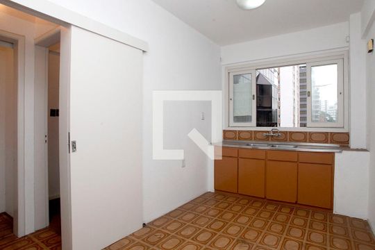 Cozinha de apartamento à venda com 2 quartos, 93m² em Rio Branco, Porto Alegre