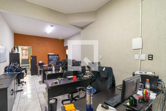 Sala 1 de casa à venda com 2 quartos, 200m² em Vila Romana, São Paulo