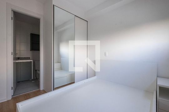 Suíte de apartamento para alugar com 1 quarto, 27m² em Pinheiros, São Paulo