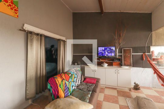 Sala de casa à venda com 4 quartos, 180m² em Jardim Boa Vista, Jundiaí