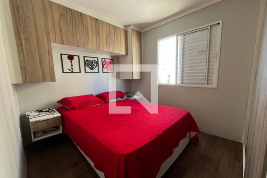 Quarto 1 de apartamento à venda com 2 quartos, 50m² em Vila Antonieta, São Paulo