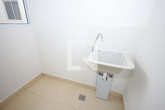 Cozinha de apartamento para alugar com 2 quartos, 42m² em Setor Grajaú, Goiânia