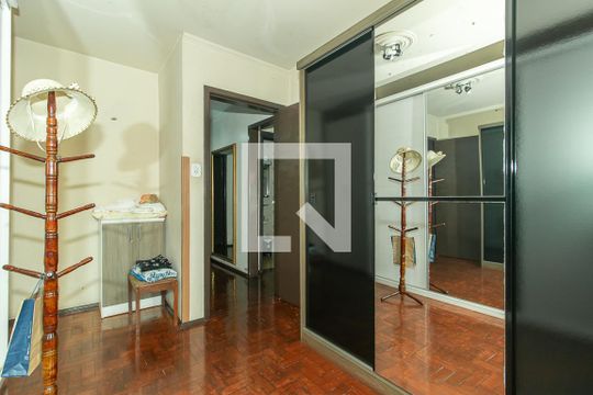 Quarto 1 de apartamento à venda com 5 quartos, 350m² em São Sebastião, Porto Alegre