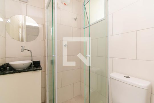 Banheiro de apartamento para alugar com 1 quarto, 35m² em Chácara Belenzinho, São Paulo