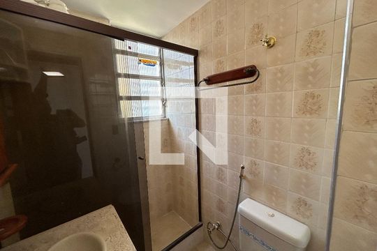 Banheiro de apartamento à venda com 1 quarto, 48m² em Méier, Rio de Janeiro